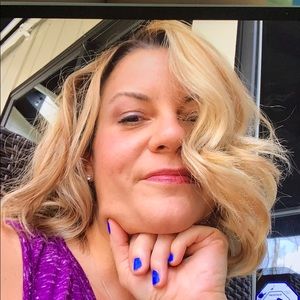 Meet your Posher, Rebecca